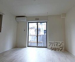 JR山陰本線 嵯峨嵐山駅 徒歩4分の賃貸アパート 1階1Kのリビング/ダイニング