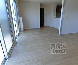 JR山陰本線 嵯峨嵐山駅 徒歩13分の賃貸アパート 2階3LDKのリビング/ダイニング