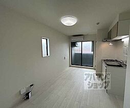 JR山陰本線 花園駅 徒歩3分の賃貸アパート 2階1DKのリビング/ダイニング