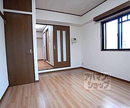 阪急京都本線 大宮駅 徒歩3分の賃貸マンション 7階1Kのリビング/ダイニング