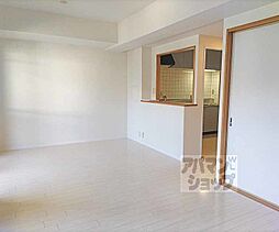 京阪本線 墨染駅 徒歩5分の賃貸マンション 6階2LDKのリビング/ダイニング