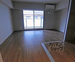 JR山陰本線 二条駅 徒歩2分の賃貸マンション 4階1LDKのリビング/ダイニング