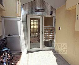 16 / 33