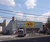 ダックス新堀川店まで433m