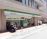 ファミリーマート京都伏見区役所前店まで159m