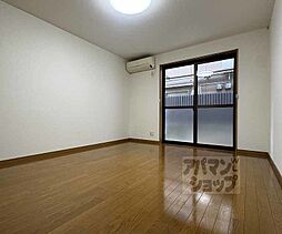 京都市営烏丸線 丸太町駅 徒歩18分の賃貸マンション 1階1Kのリビング/ダイニング