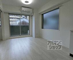 JR山陰本線 嵯峨嵐山駅 徒歩10分の賃貸マンション 3階1LDKのリビング/ダイニング