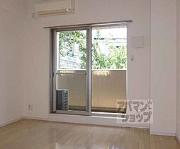 JR東海道・山陽本線 西大路駅 徒歩17分の賃貸マンション 4階1Kのリビング/ダイニング