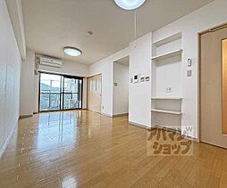 シンフォニー四条河原町 303 3階2LDKのリビング/ダイニング