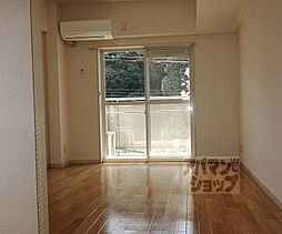 フィールダボーン 202 2階1Kのリビング/ダイニング