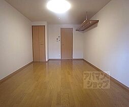 フラッティ堀川高辻 101 1階1Kのリビング/ダイニング