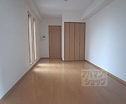 サンロイヤル五条 302 3階1Kのリビング/ダイニング