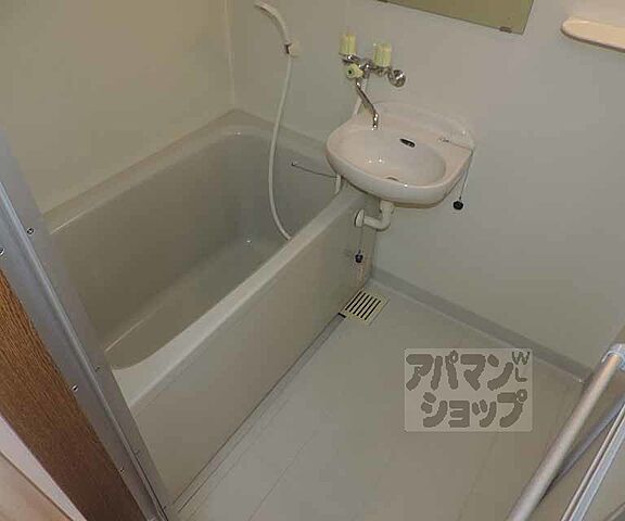 浴室
