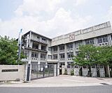 大枝小学校まで110m