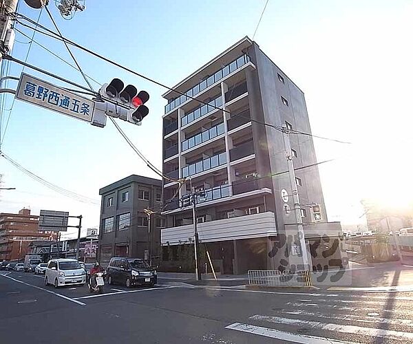 ファーストフィオーレ京都西京極 101｜京都府京都市右京区西京極浜ノ本町(賃貸マンション2K・1階・31.50㎡)の写真 その1