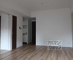 近鉄京都線 上鳥羽口駅 徒歩17分の賃貸マンション 1階1SLDKのリビング/ダイニング