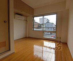 フロムイースト 203 2階ワンルームのリビング/ダイニング