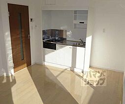 JR東海道・山陽本線 西大路駅 徒歩17分の賃貸マンション 5階1DKのリビング/ダイニング