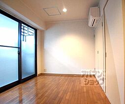 ドゥエル嵯峨の荘 104 1階1DKのリビング/ダイニング