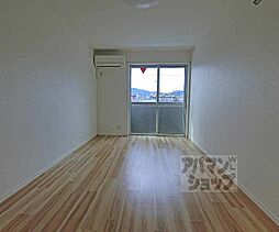 フラッティ花園春日 302 3階1Kのリビング/ダイニング