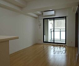 サンクチュアリ御池御前 402 4階1LDKのリビング/ダイニング