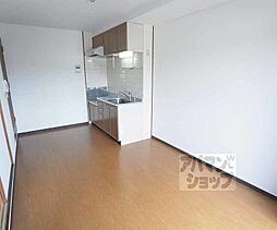 阪急嵐山線 上桂駅 徒歩12分の賃貸マンション 4階2DKのリビング/ダイニング