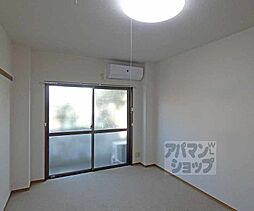 京都市営烏丸線 国際会館駅 徒歩12分の賃貸アパート 1階1Kのリビング/ダイニング