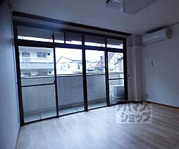 叡山電鉄叡山本線 茶山・京都芸術大学駅 徒歩2分の賃貸マンション 2階ワンルームのリビング/ダイニング