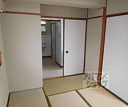 京都市営烏丸線 北大路駅 徒歩29分の賃貸マンション 3階2DKのリビング/ダイニング