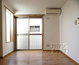 Ｒｅｑｕｉｅ大将軍 202 2階1Kのリビング/ダイニング