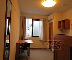 京都市営烏丸線 北大路駅 徒歩29分の賃貸アパート 2階1Kのリビング/ダイニング