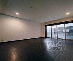 JR山陰本線 二条駅 徒歩4分の賃貸マンション 1階1LDKのリビング/ダイニング