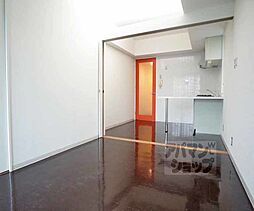 京阪本線 神宮丸太町駅 徒歩6分の賃貸マンション 4階1DKのリビング/ダイニング