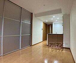 京都市営烏丸線 五条駅 徒歩7分の賃貸マンション 3階1LDKのリビング/ダイニング