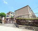 金閣小学校まで2400m