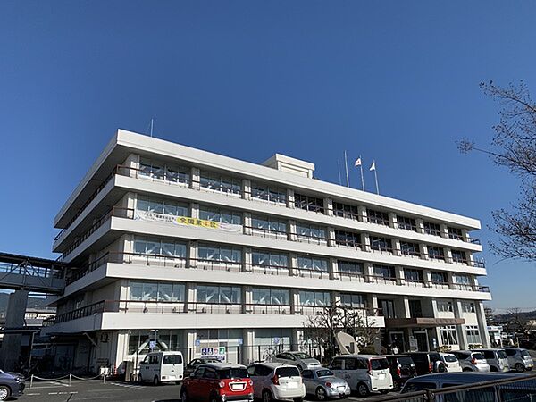 画像10:役所「松田町役場まで5437m」