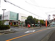 郵便局「秦野郵便局まで396m」