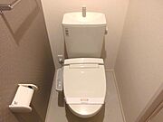 ♪温水洗浄暖房便座付きです♪