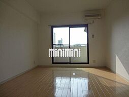 メゾンエルブロック 3階1Kのリビング/ダイニング