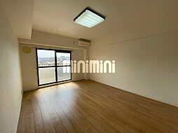 アネックス田幡 5階1Kのリビング/ダイニング