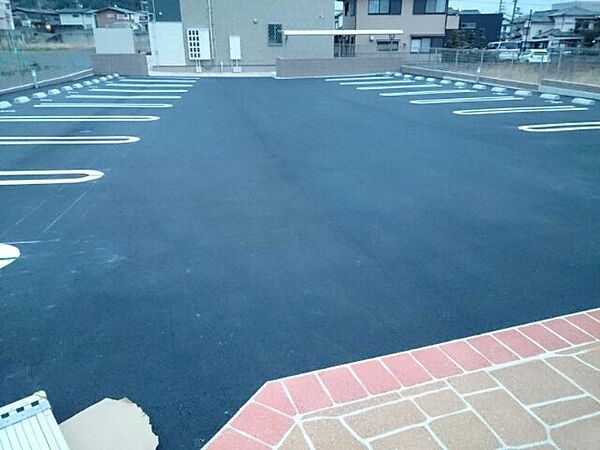 画像10:駐車場完備です