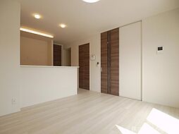 サルース 103 1階1LDKのリビング/ダイニング