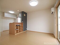 リビングタウン灯明寺　A 201 2階2LDKのリビング/ダイニング