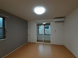 メゾン　ライフス 201 2階1LDKのリビング/ダイニング