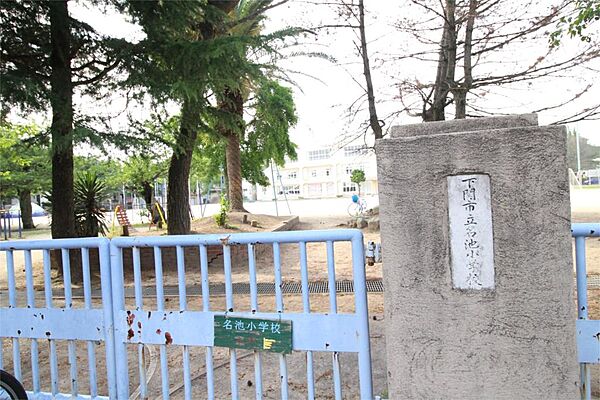 画像18:下関市立名陵小学校（703m）