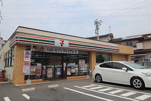 画像18:セブンイレブン 下関稗田西町店（703m）