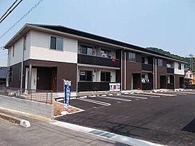 シャーメゾン　リラフォート 101 ｜ 山口県下関市川中本町１丁目（賃貸アパート2LDK・1階・61.36㎡） その1