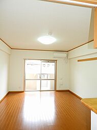 ラフレシール秋根 2階ワンルームのリビング/ダイニング