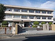 垢田小学校まで290m