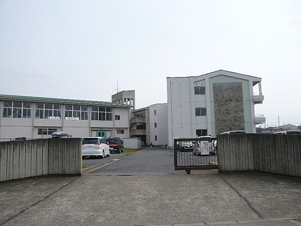 detached 茨城県常総市豊岡町1160-39

地図を見る